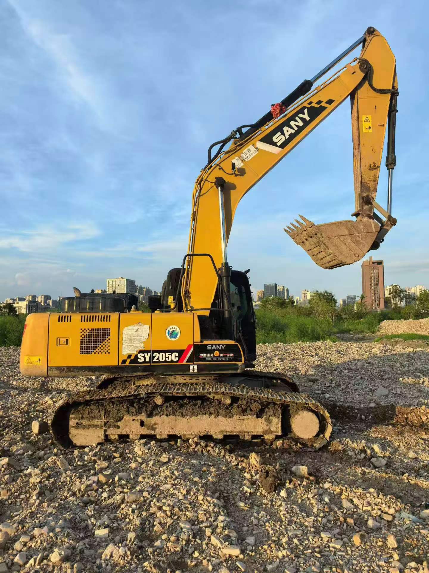 Buy Sany SY205C Used Excavator / 1