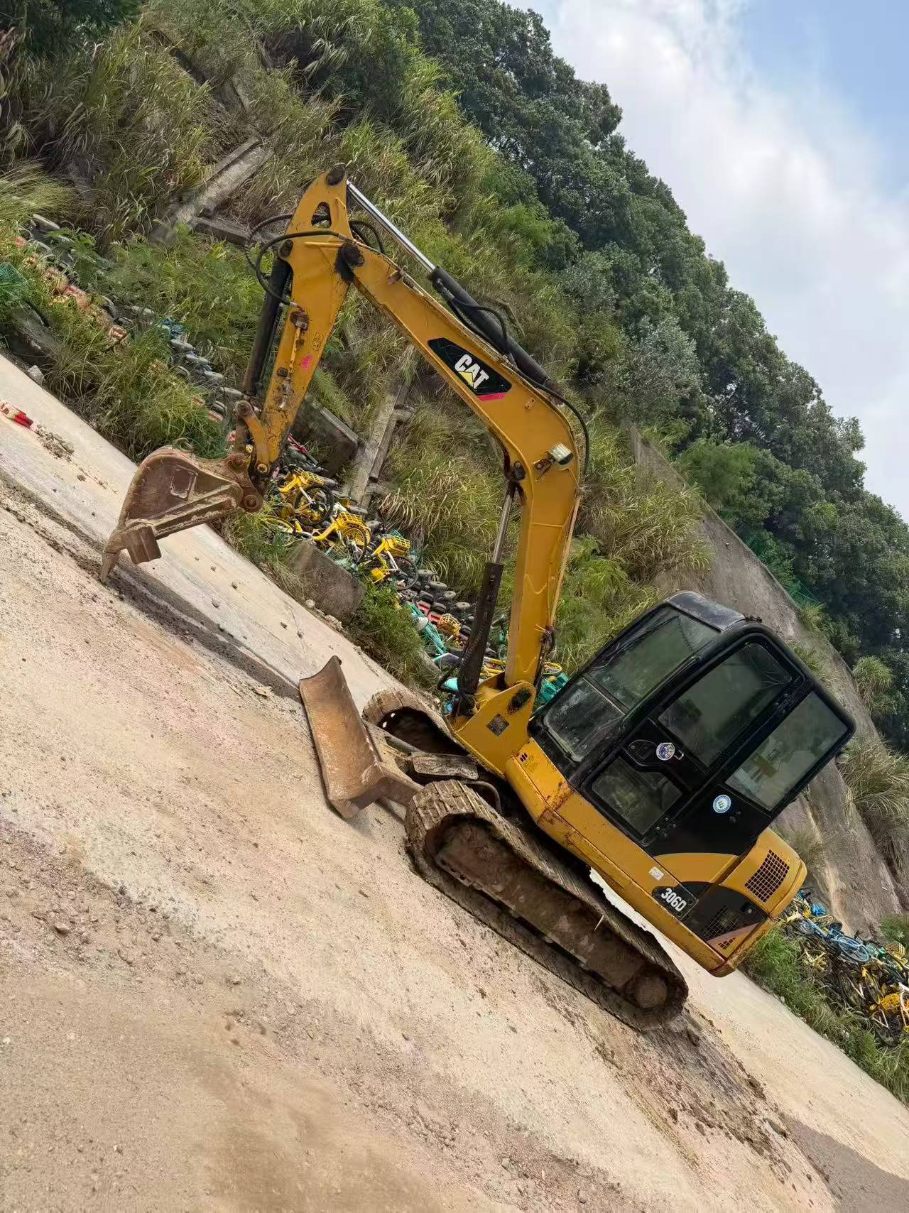 Buy Caterpillar 306D Used Excavator / 2 Buy Caterpillar 306D Used Excavator / 2