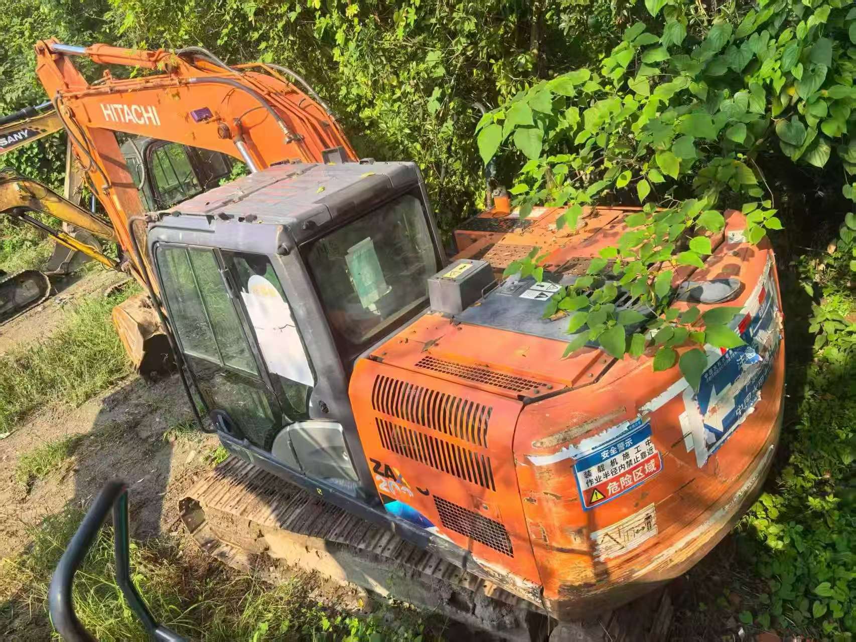Buy Hitachi ZX130-5A Used Excavator / 2 Buy Hitachi ZX130-5A Used Excavator / 2