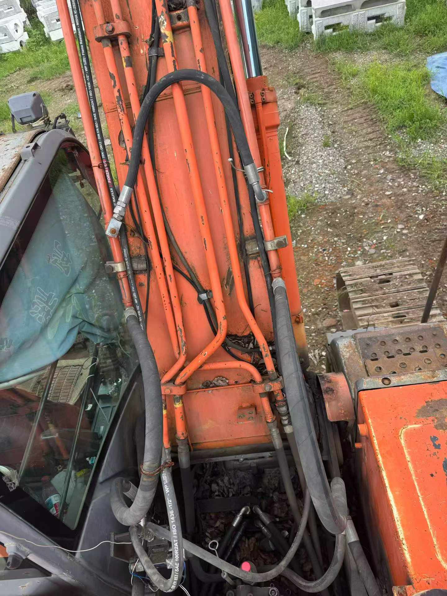 Купить Подержанный Экскаватор Hitachi EX200LC-3 / 9