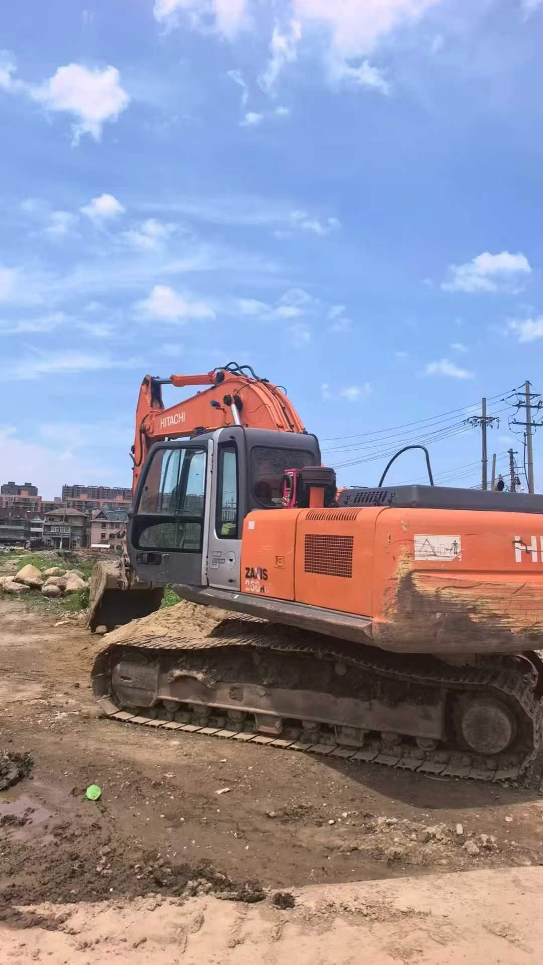 Buy Hitachi EX250-5 Used Excavator / 1
