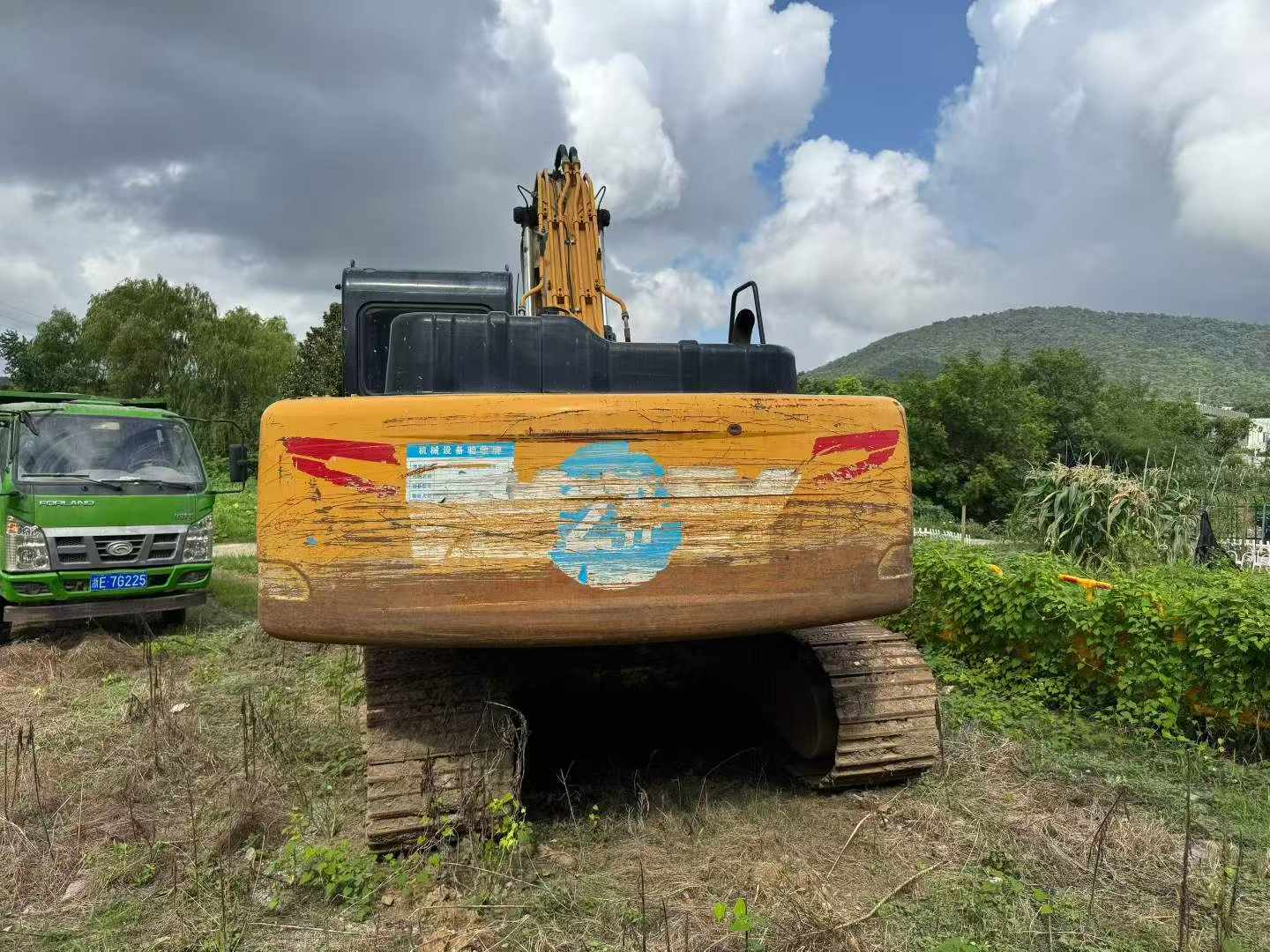 Buy Sany SY205C Used Excavator / 1