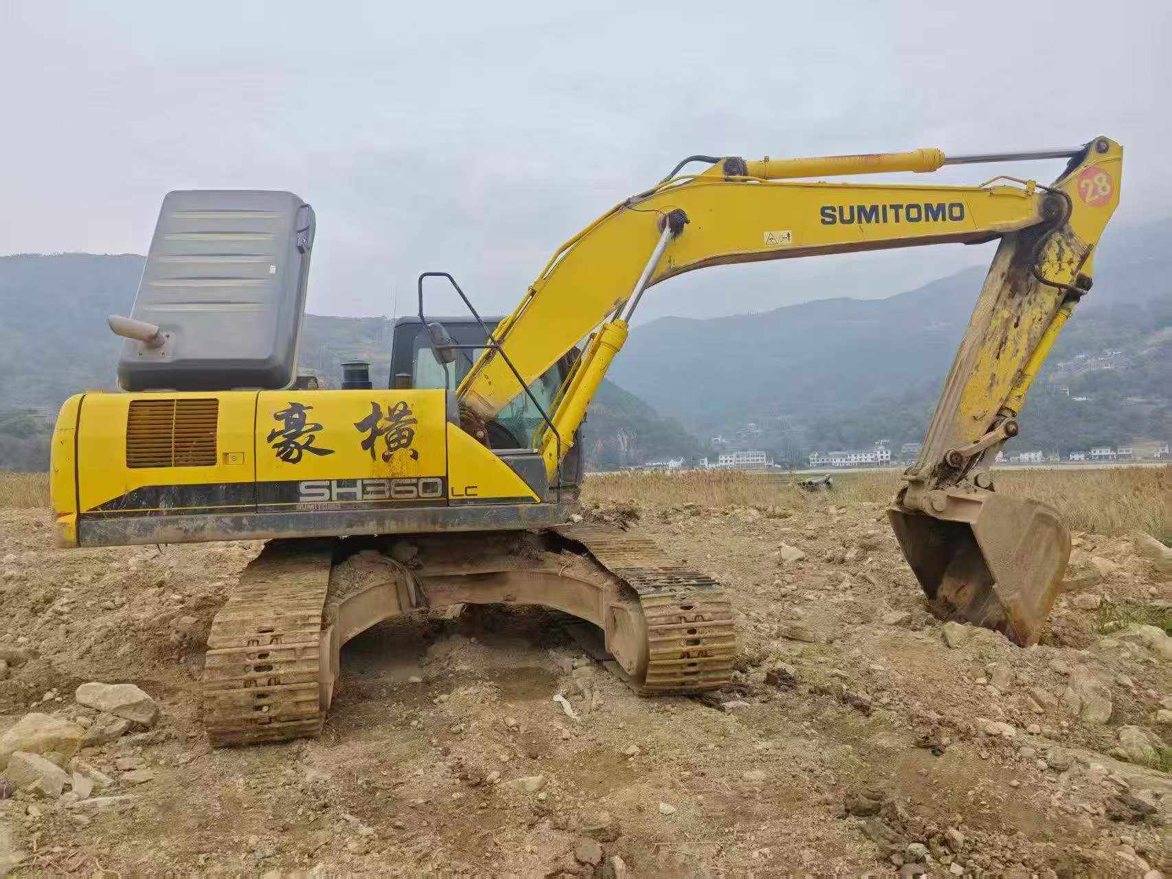 Buy Sumitomo S260 Used Excavator / 5 Buy Sumitomo S260 Used Excavator / 5