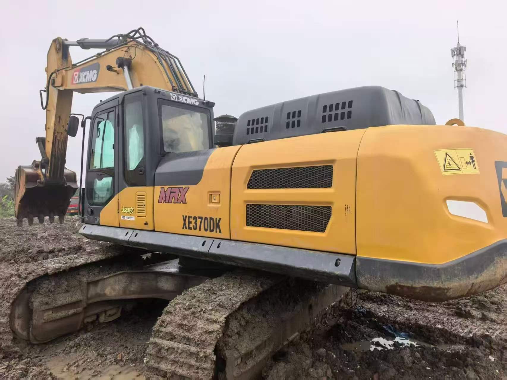Buy XCMG XE370 Used Excavator / 7 Buy XCMG XE370 Used Excavator / 7