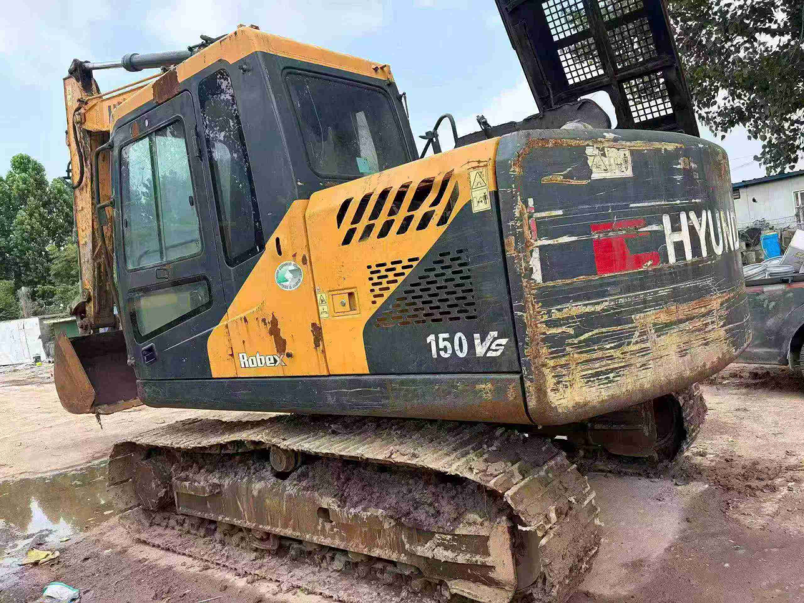 Buy Hyundai 110LVS Used Excavator / 3 Buy Hyundai 110LVS Used Excavator / 3
