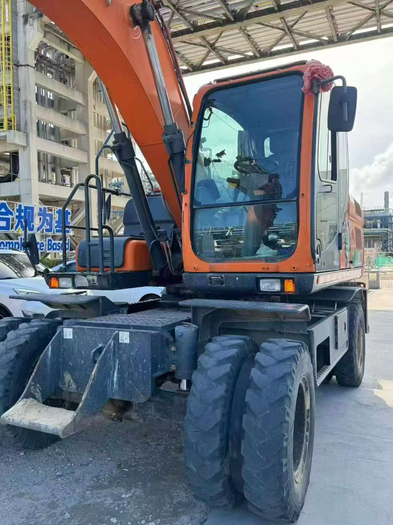 Buy Doosan DH150 Used Excavator / 5 Buy Doosan DH150 Used Excavator / 5