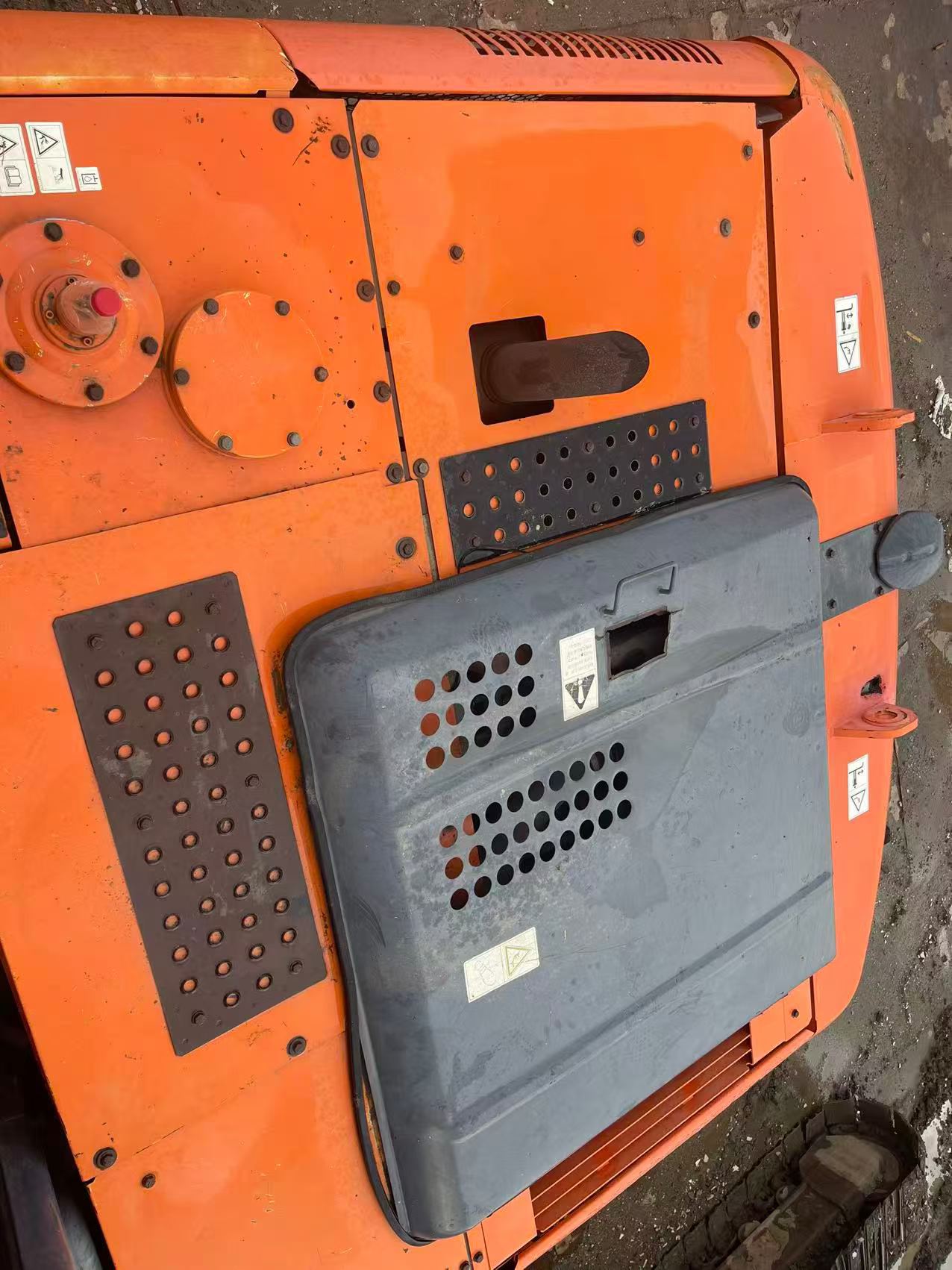 Buy Hitachi ZX200-5G Used Excavator / 7 Buy Hitachi ZX200-5G Used Excavator / 7