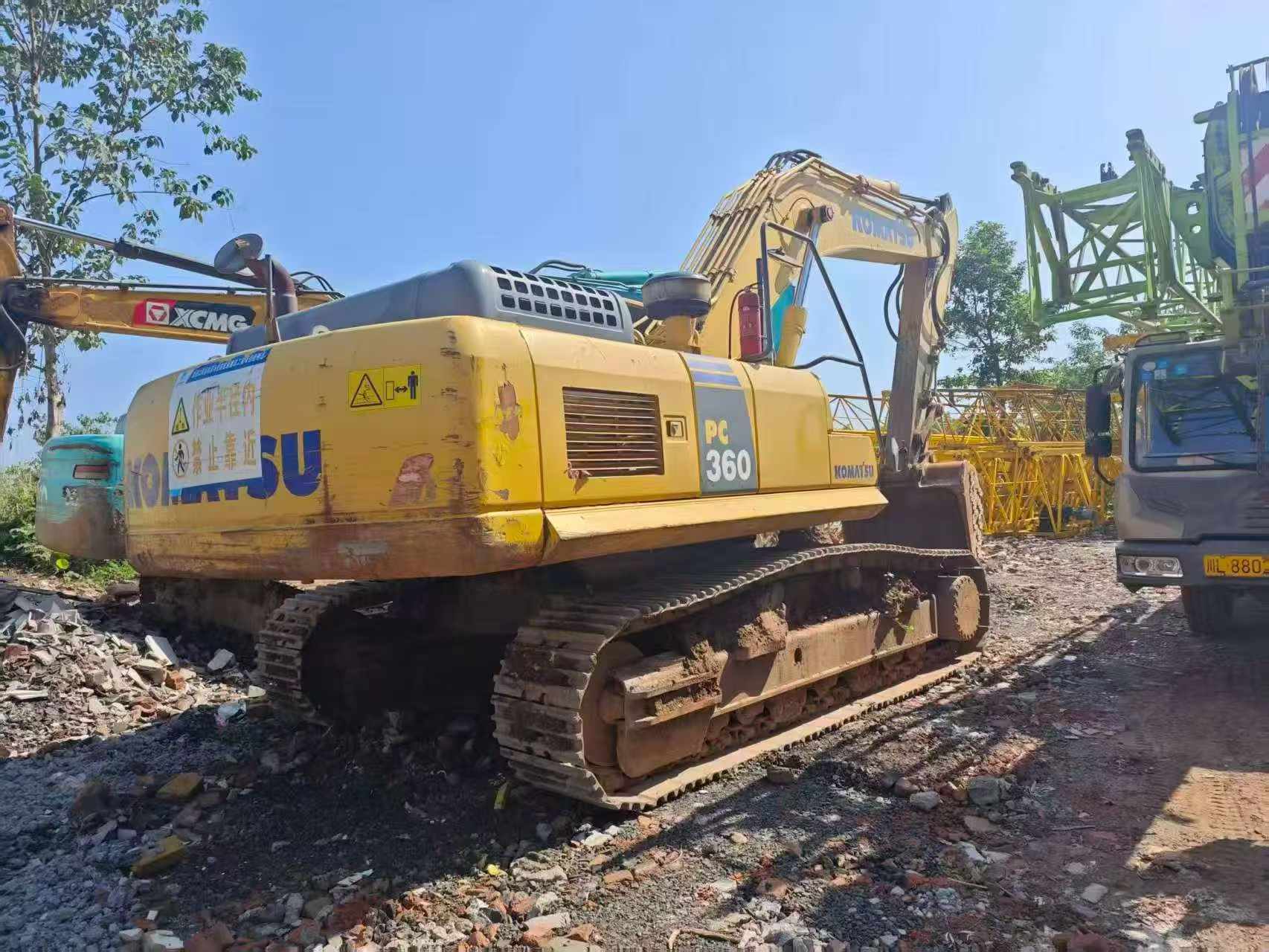 Buy Komatsu Used Excavator / 3 Buy Komatsu Used Excavator / 3
