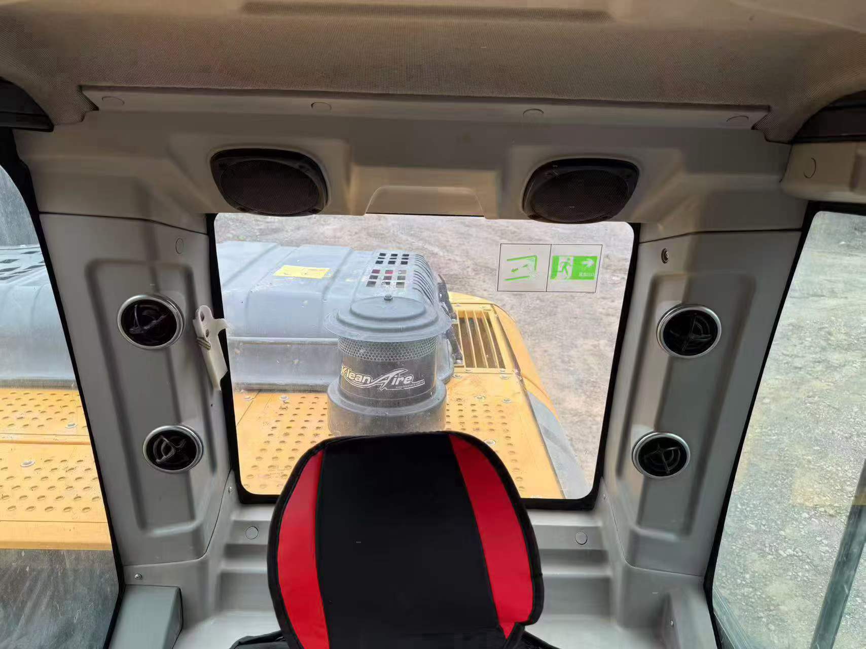 شراء حفارة XCMG XE215 مستعملة / 8 شراء حفارة XCMG XE215 مستعملة / 8