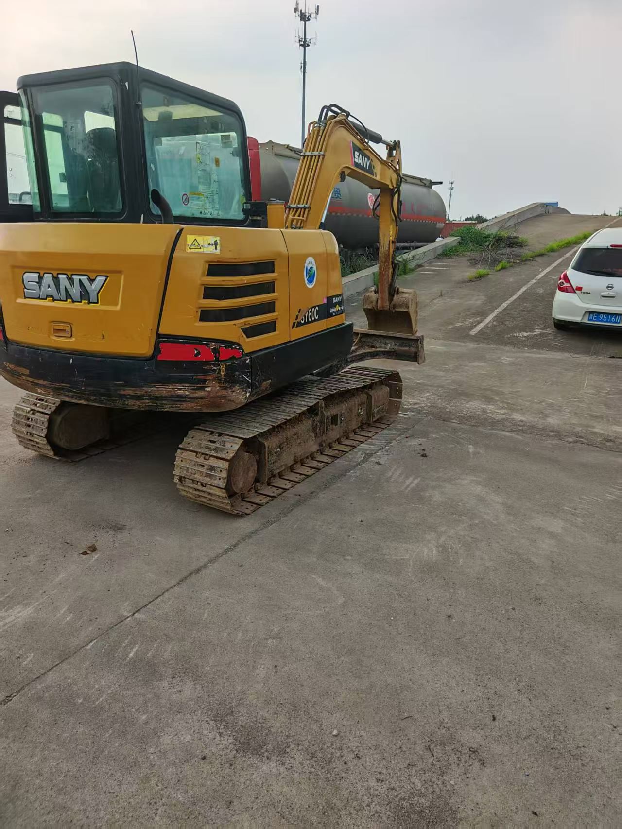 Buy Sany SY55 Used Excavator / 2 Buy Sany SY55 Used Excavator / 2