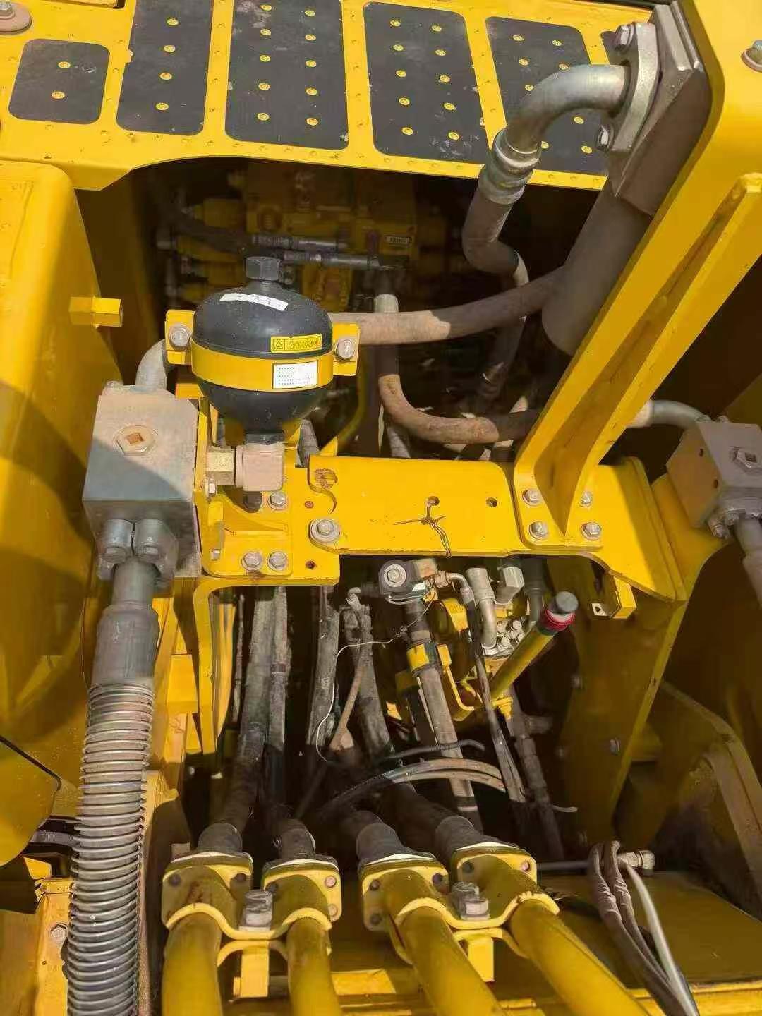 Buy Komatsu PC200 Used Excavator / 2