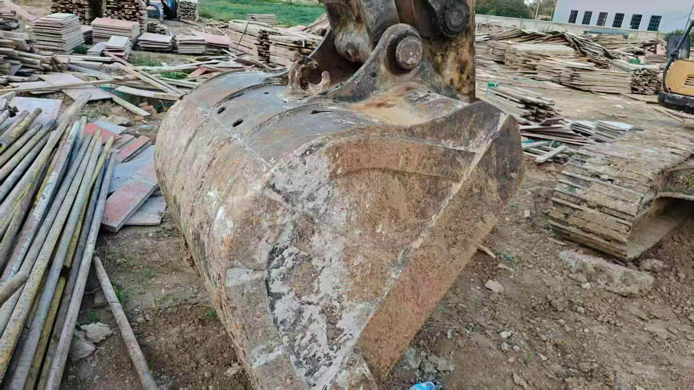 Buy Sany SY215C Used Excavator / 5 Buy Sany SY215C Used Excavator / 5