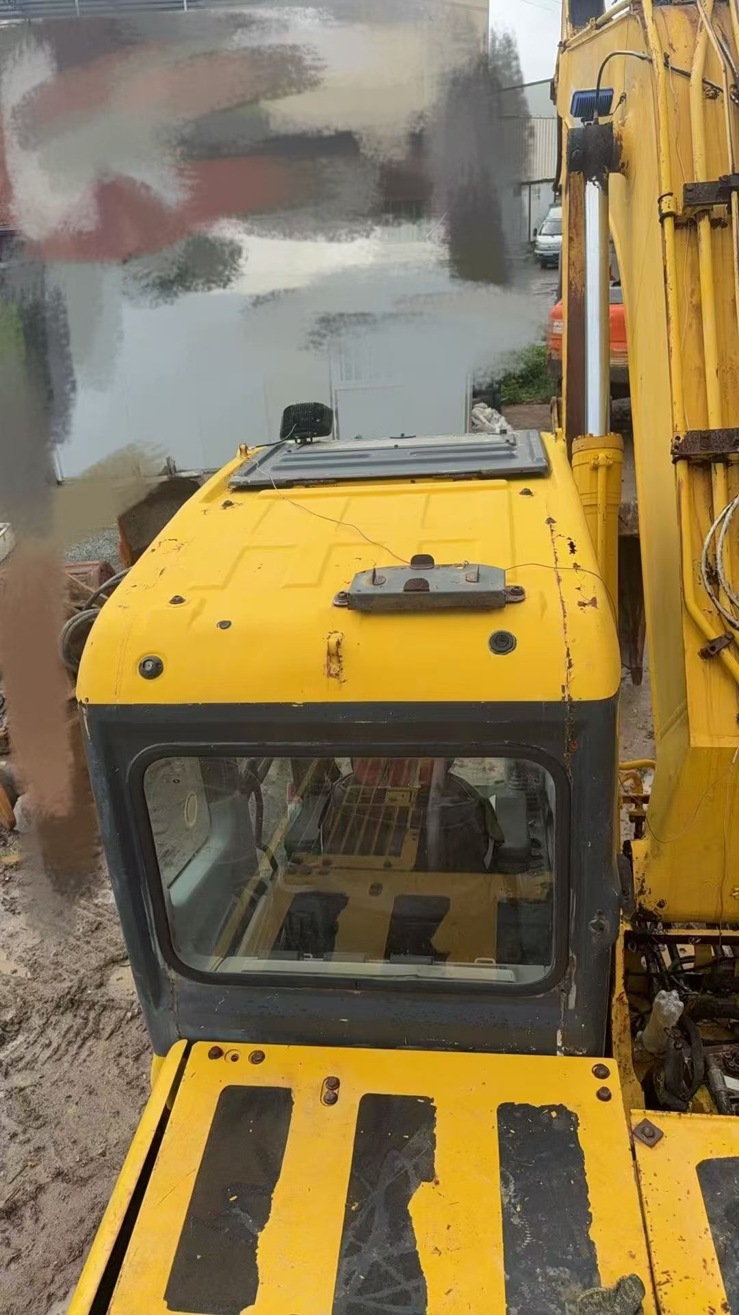 Buy Komatsu PC200-7 Used Excavator / 3 Buy Komatsu PC200-7 Used Excavator / 3