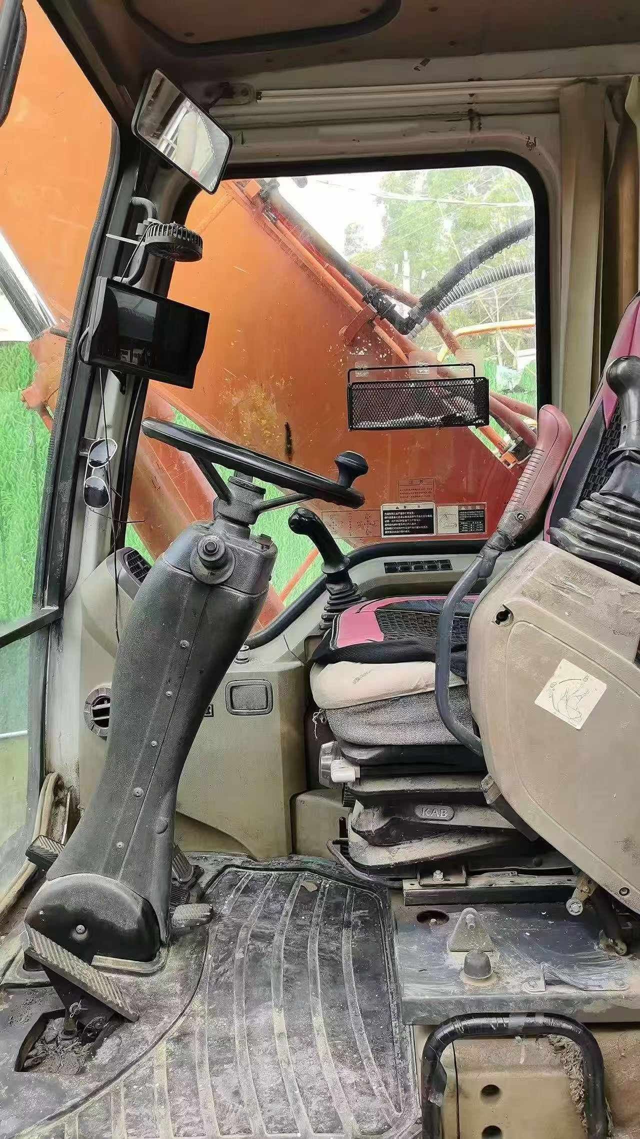 Buy Doosan DH150 Used Excavator / 3 Buy Doosan DH150 Used Excavator / 3