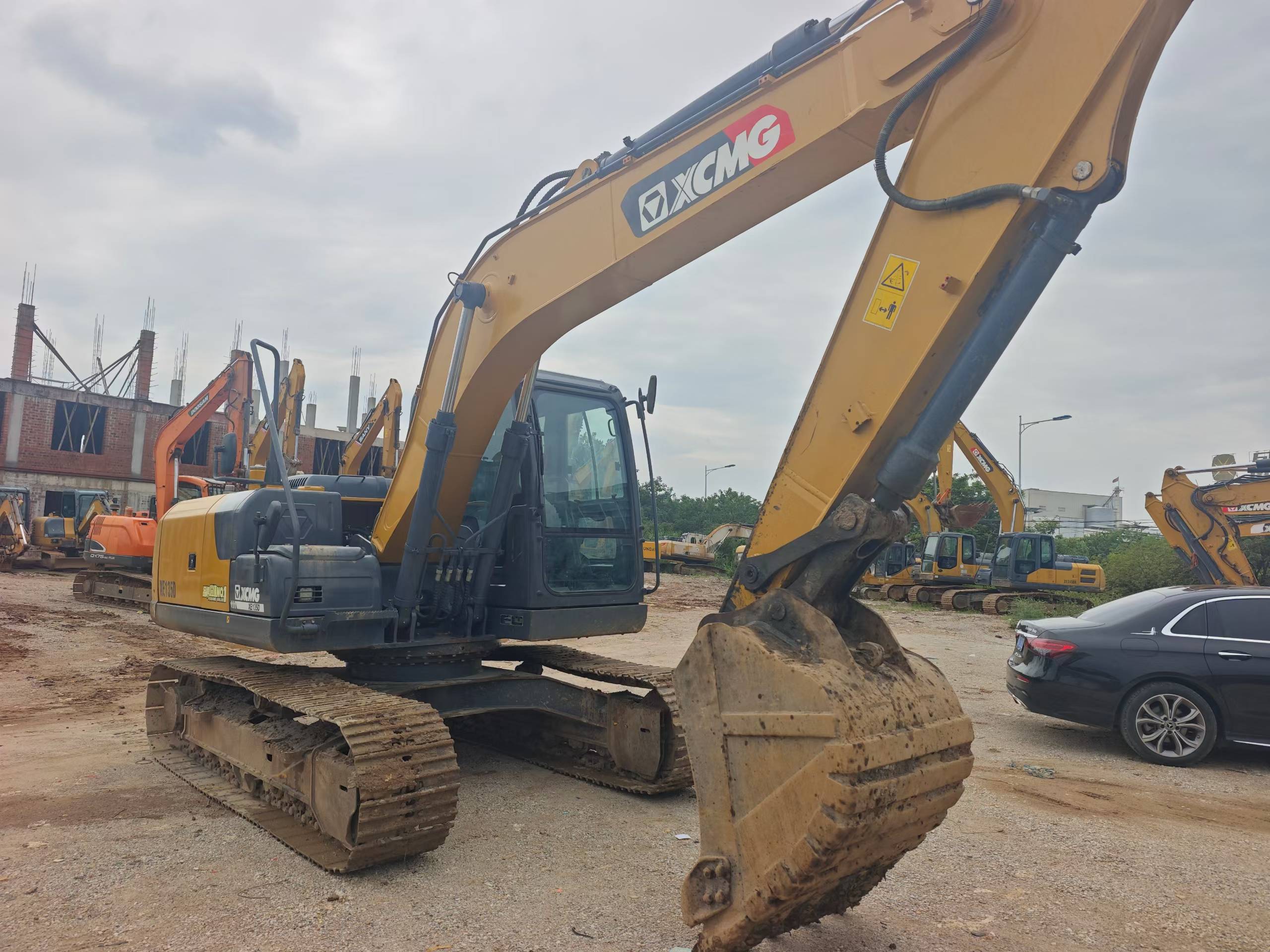 Buy XCMG XE135D Used Excavator / 5 Buy XCMG XE135D Used Excavator / 5
