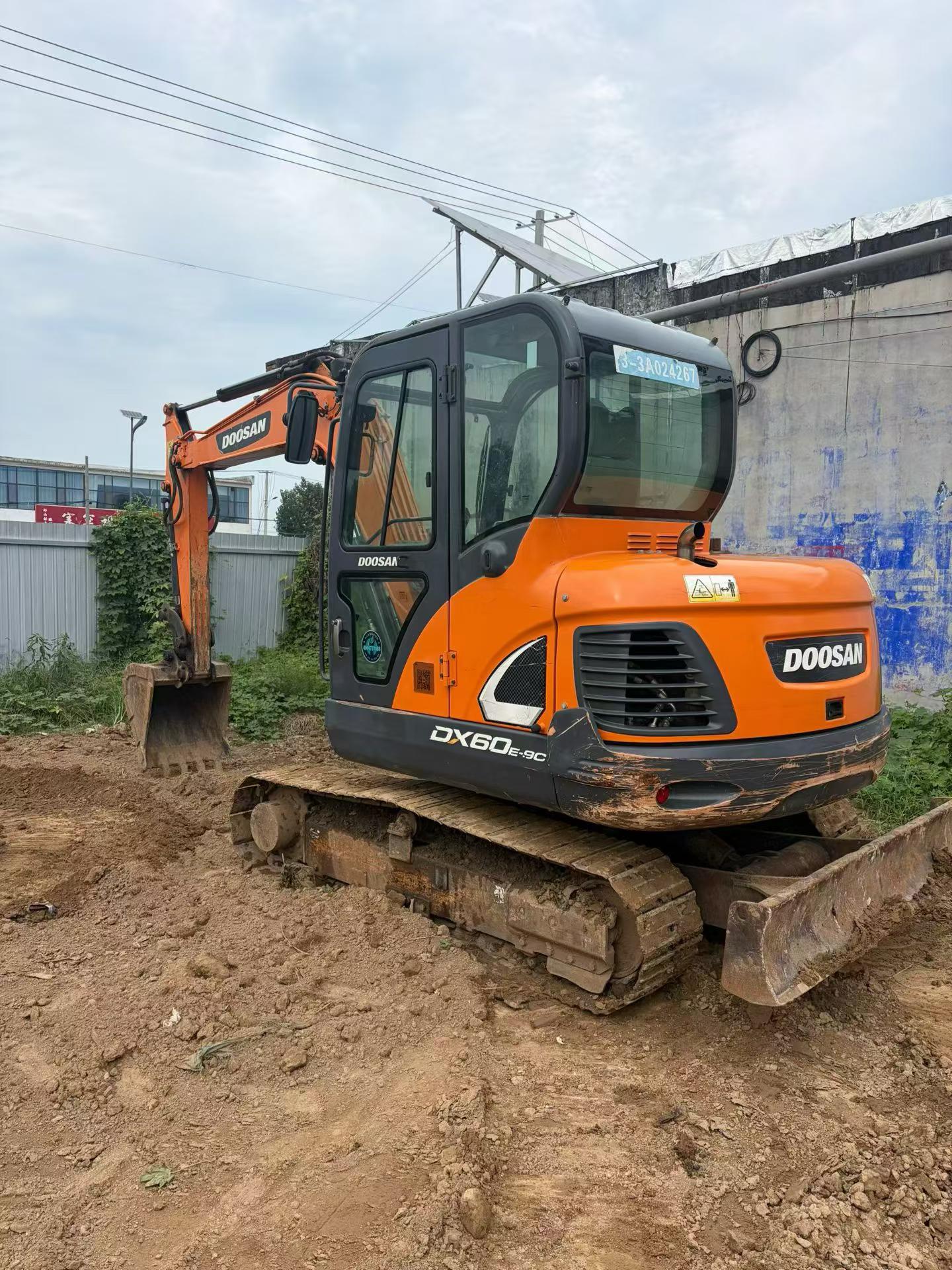 Buy Doosan DX60 Used Excavator Buy Doosan DX60 Used Excavator