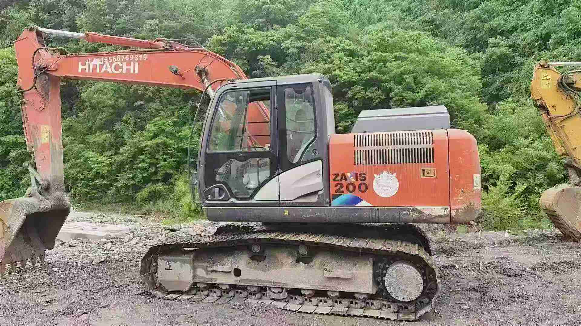 Buy Hitachi ZX170W-3 Used Excavator / 1