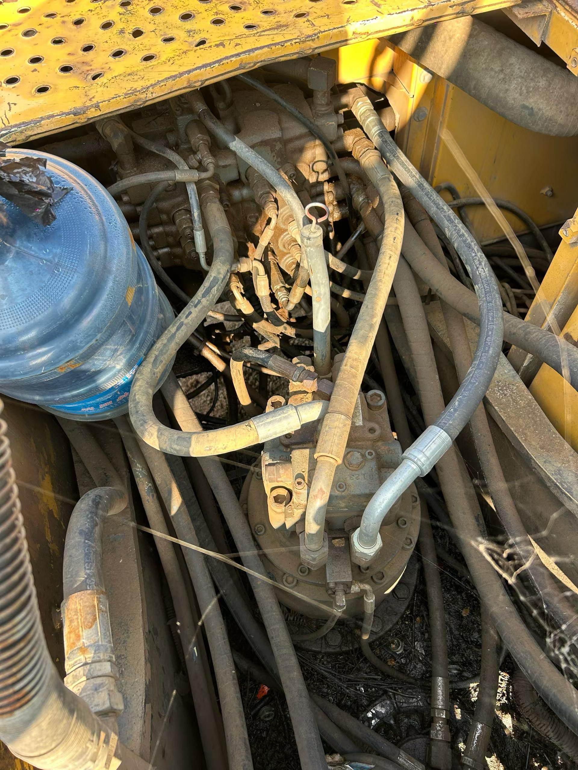 Buy Volvo EC210B Used Excavator / 5