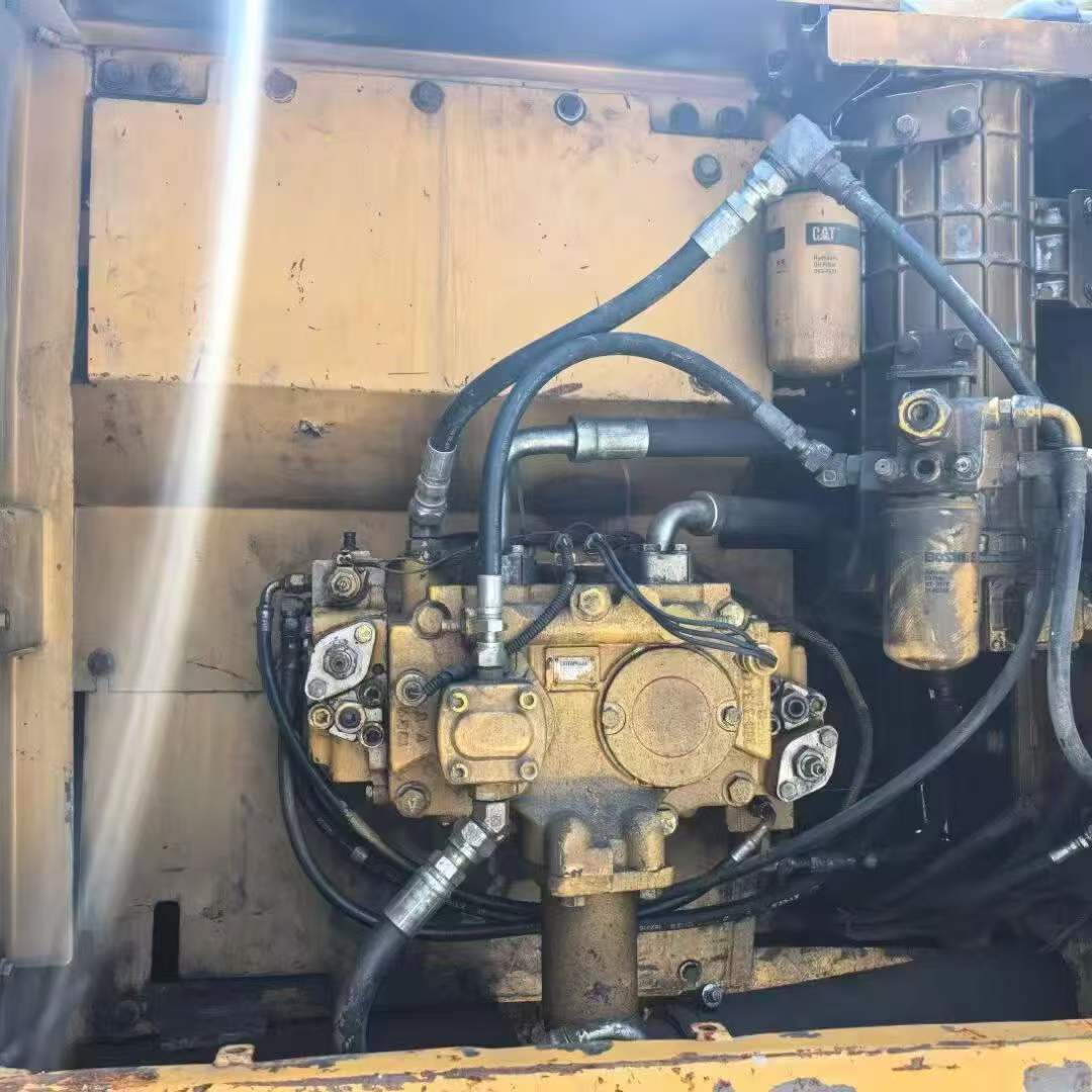 Buy Caterpillar 320D Used Excavator / 6 Buy Caterpillar 320D Used Excavator / 6