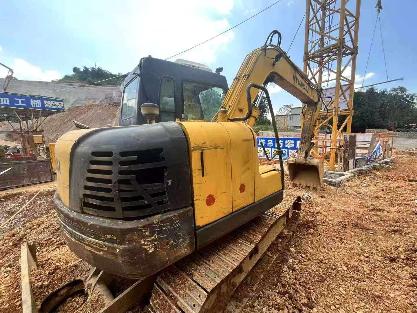 Buy Hyundai R80G Used Excavator / 1