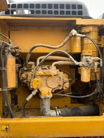 Buy Caterpillar 323D2L Used Excavator / 6 Buy Caterpillar 323D2L Used Excavator / 6