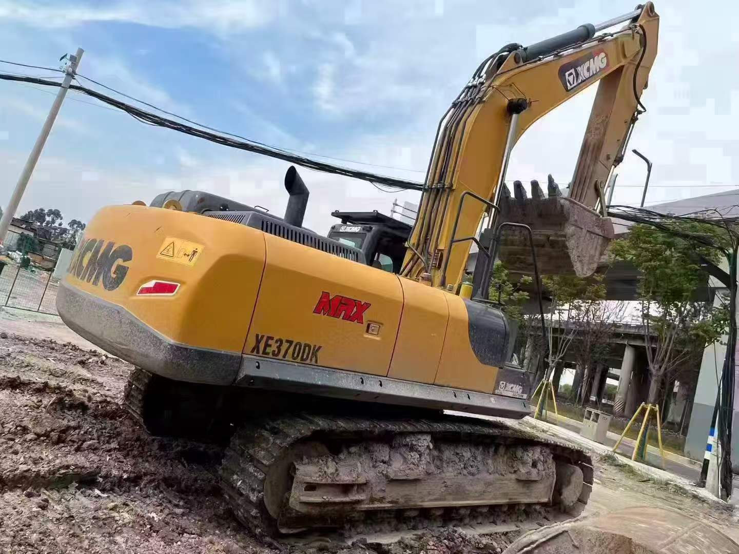 Buy XCMG XE370DK Used Excavator / 2