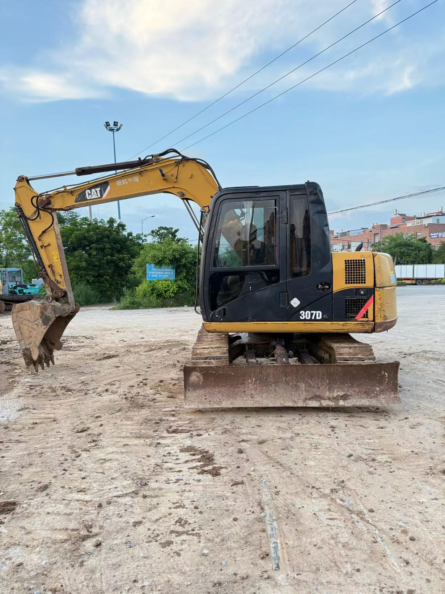 Buy Caterpillar 307B Used Excavator / 1