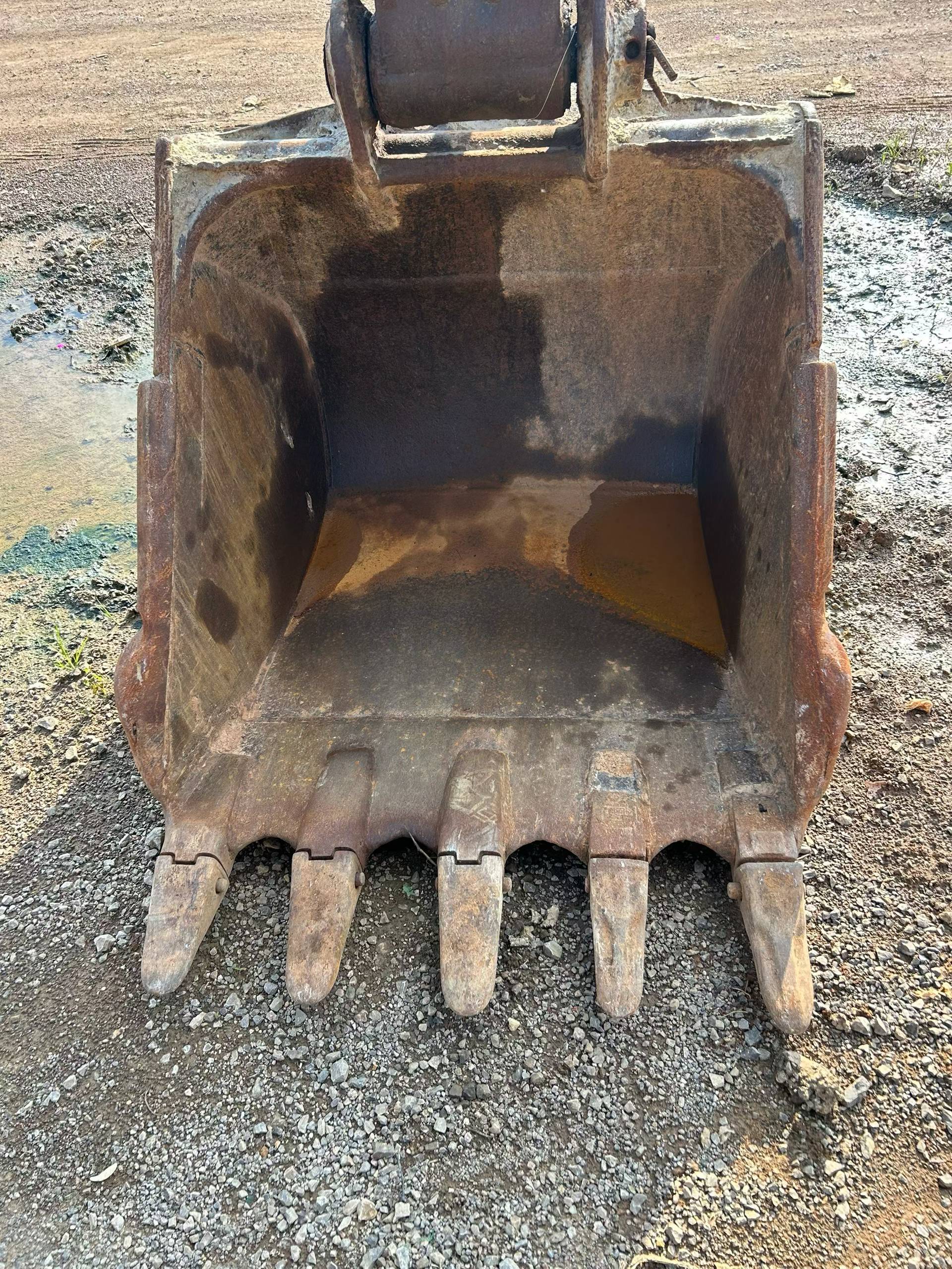 Buy Volvo EC210B Used Excavator / 8