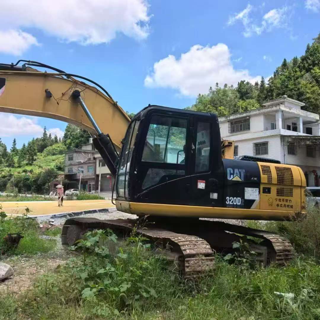 Buy Caterpillar 320D Used Excavator / 2 Buy Caterpillar 320D Used Excavator / 2