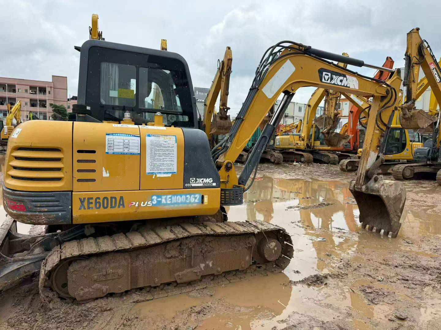 Buy XCMG XE60 Used Excavator / 3