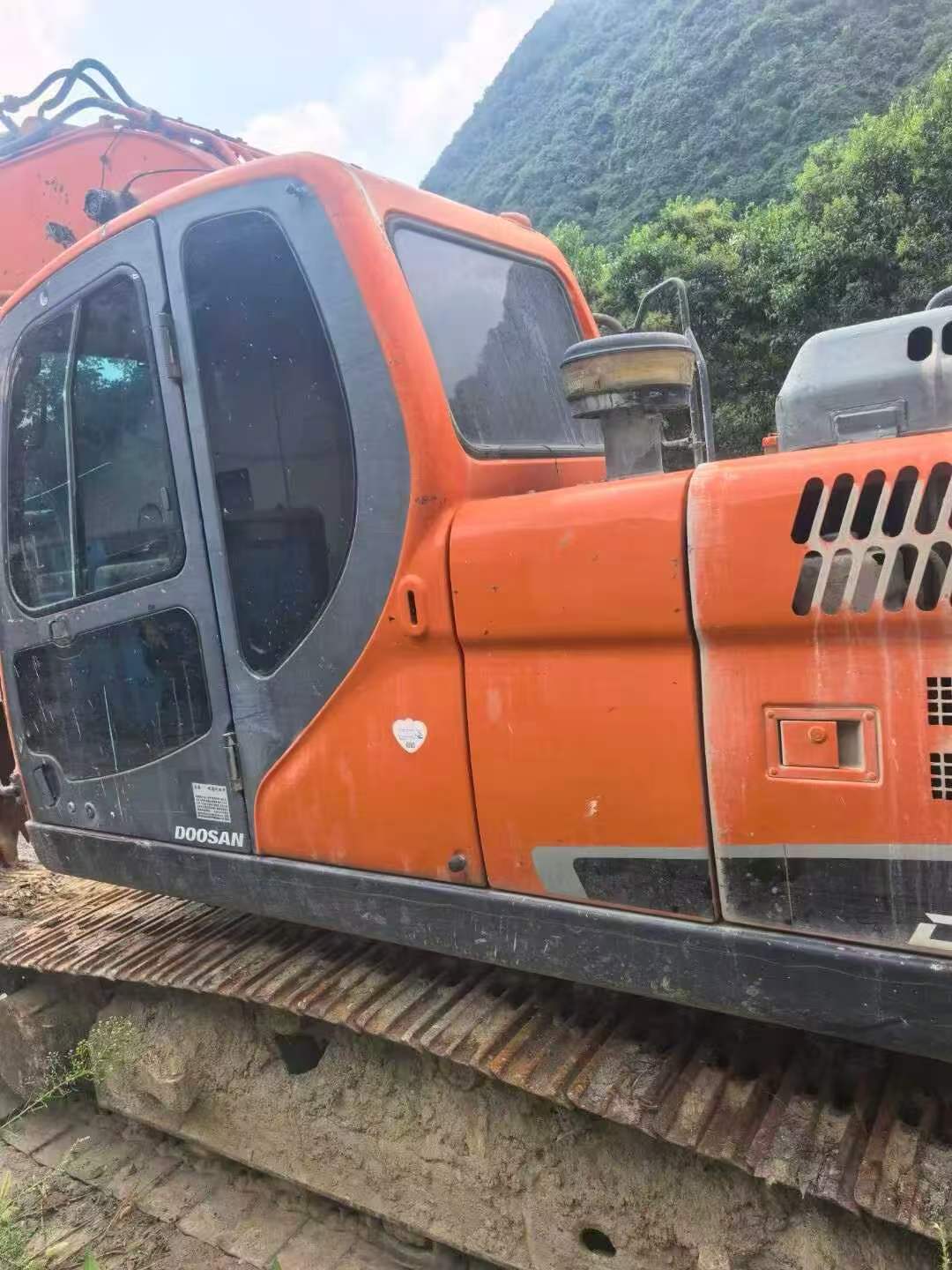 Buy Doosan DH215-7 Used Excavator / 3
