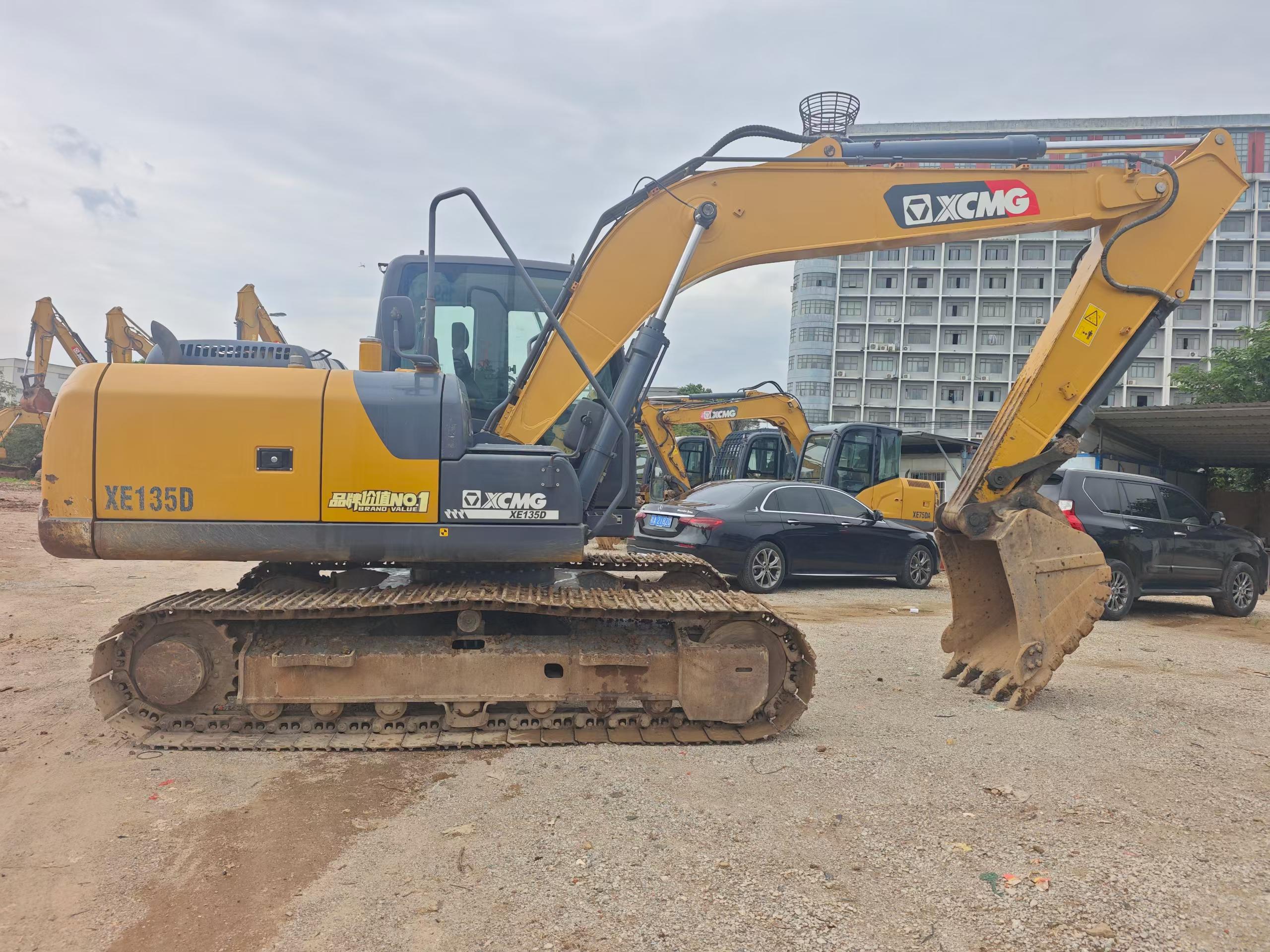 Buy XCMG XE135D Used Excavator / 2 Buy XCMG XE135D Used Excavator / 2