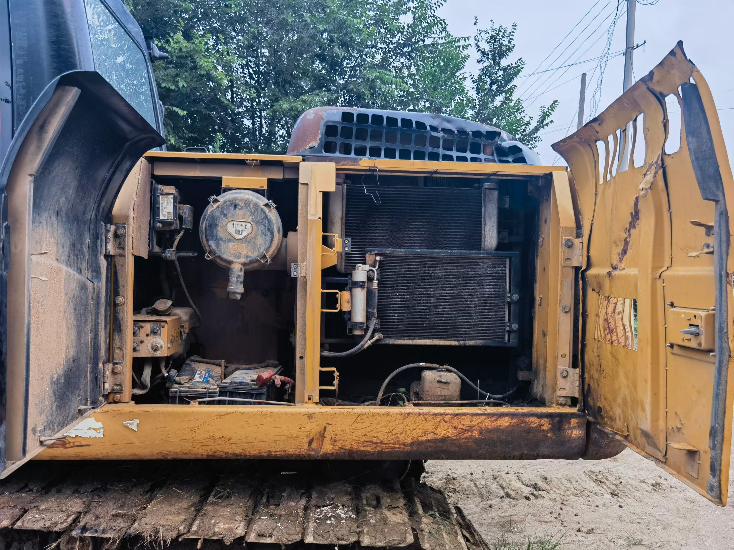 Buy Caterpillar 320D2GC Used Excavator / 7