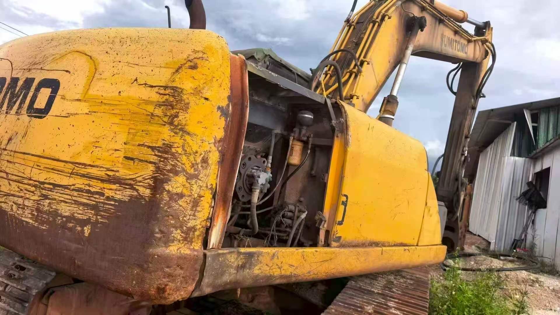 Buy Sumitomo SH210-5 Used Excavator / 1