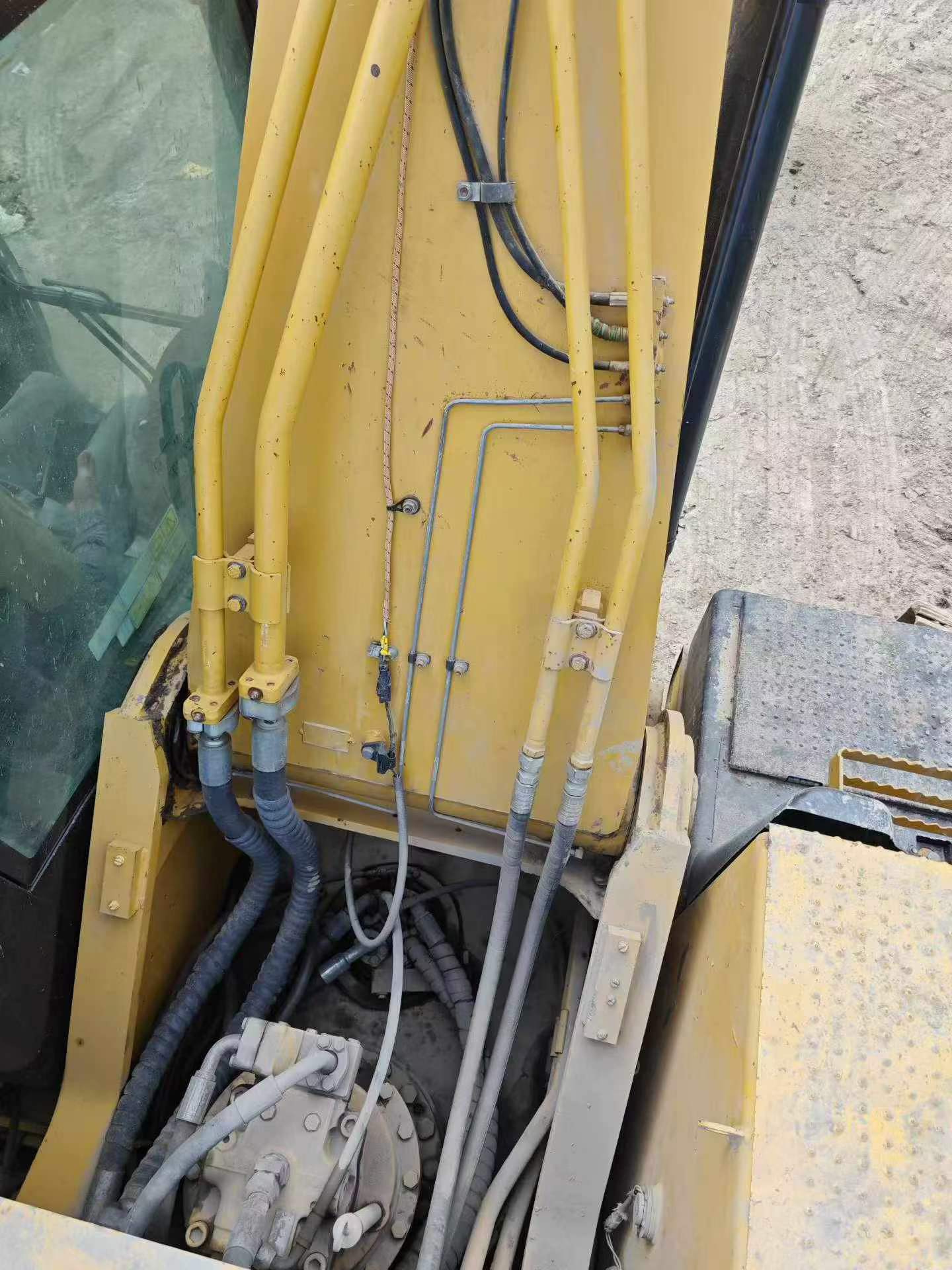 Buy Caterpillar 330B Used Excavator / 6 Buy Caterpillar 330B Used Excavator / 6