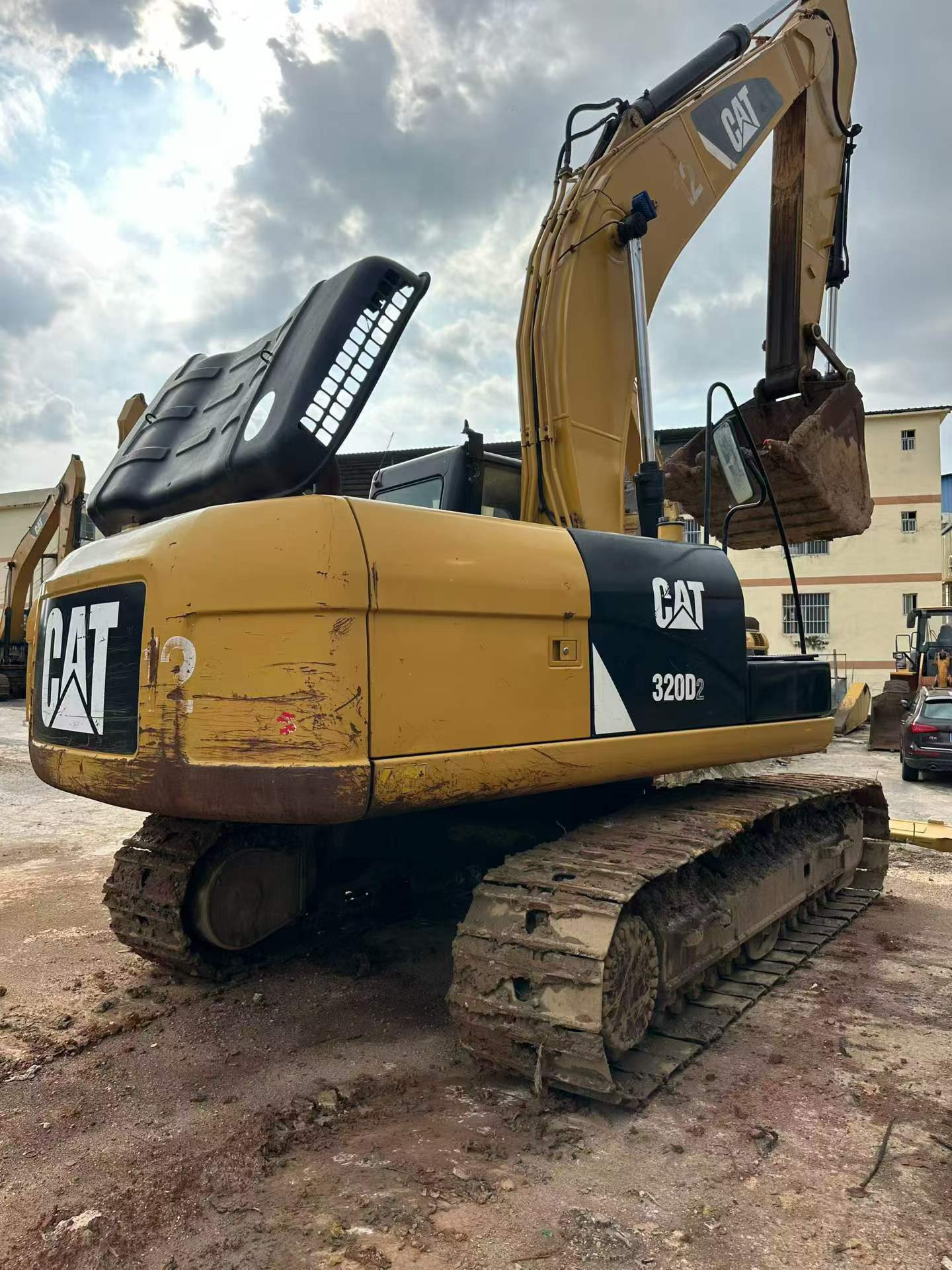 Buy Caterpillar 320D Used Excavator / 6