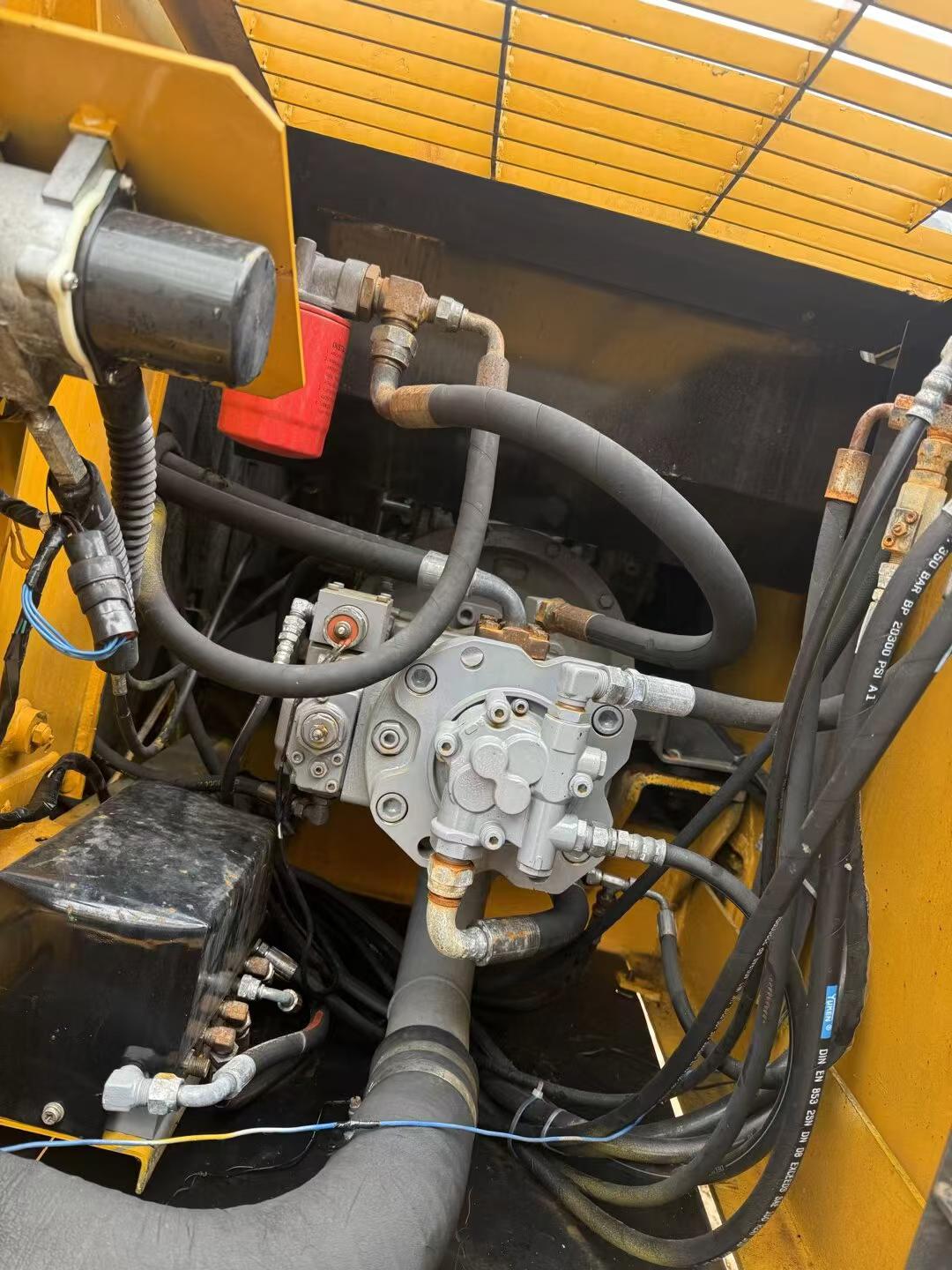 Buy Kato Used Excavator / 7 Buy Kato Used Excavator / 7