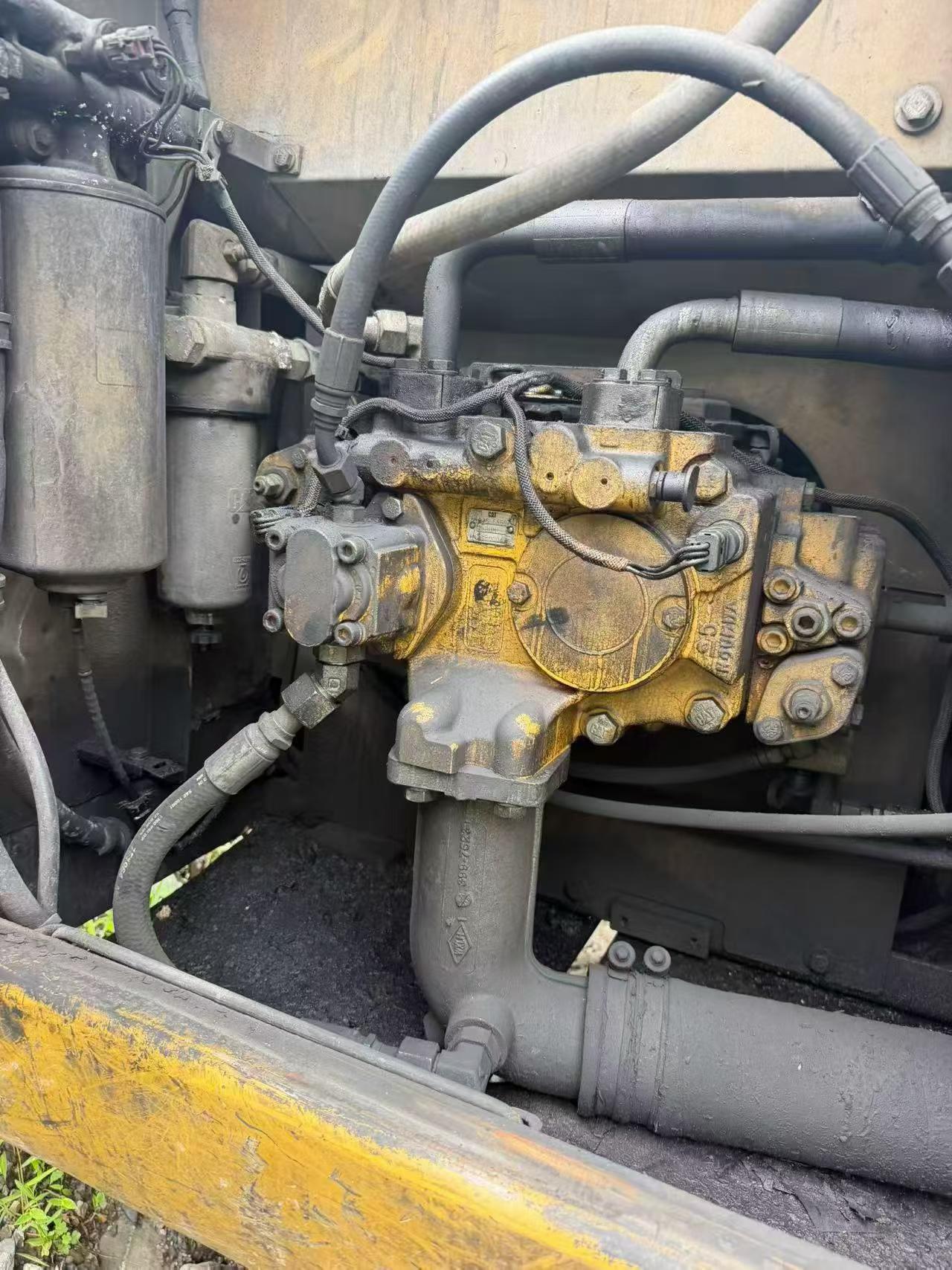 Buy Caterpillar 323D2L Used Excavator / 6 Buy Caterpillar 323D2L Used Excavator / 6