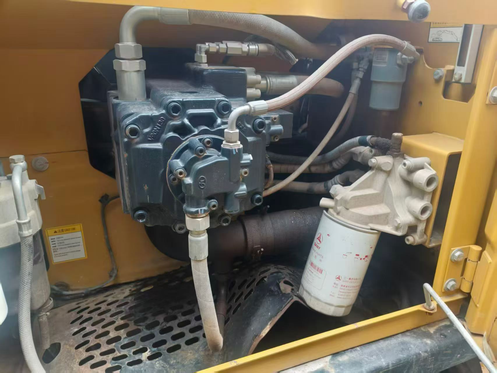 Buy Sany SY205C Used Excavator / 5 Buy Sany SY205C Used Excavator / 5