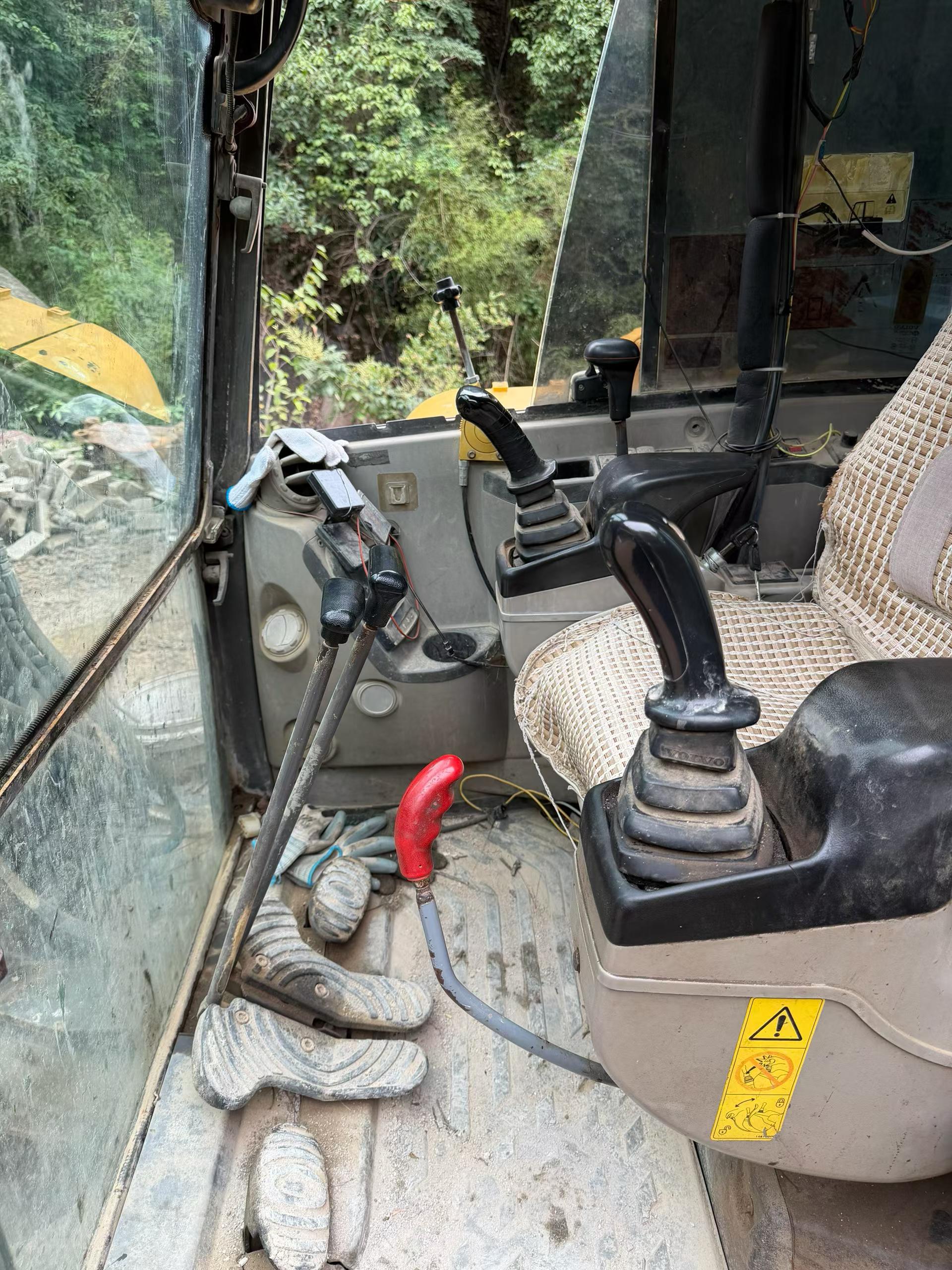 Buy Volvo EC60 Used Excavator / 3