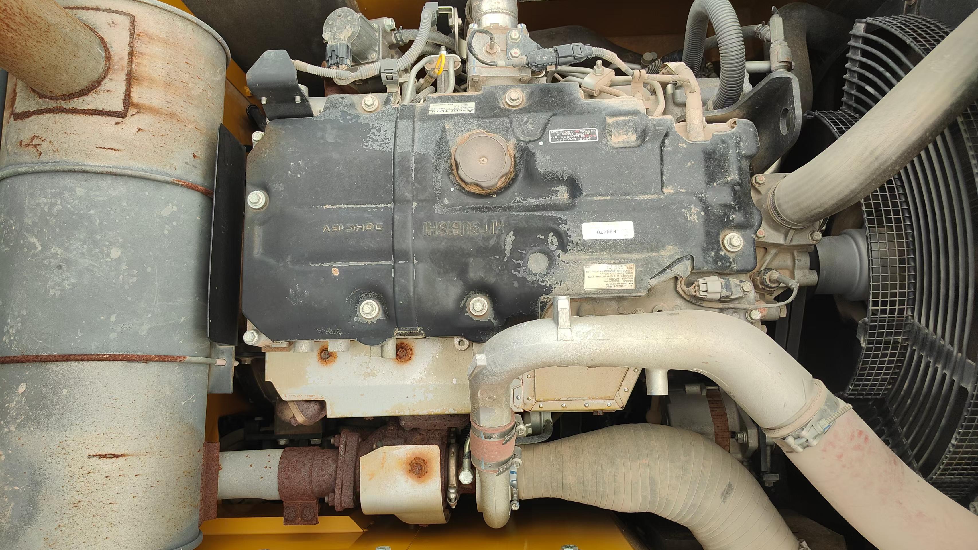 Buy Sany SY200C Used Excavator / 4
