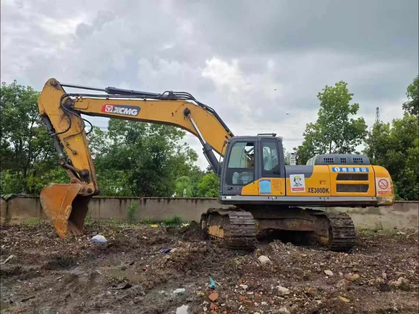 Buy XCMG XE380K Used Excavator / 2 Buy XCMG XE380K Used Excavator / 2