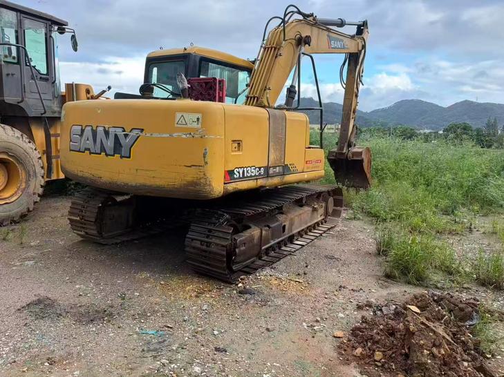 Buy Sany SY135 Used Excavator / 1