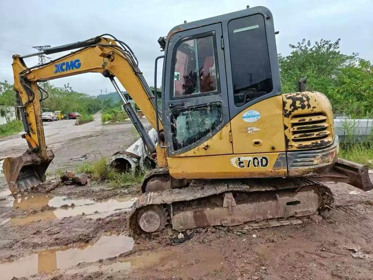 Buy XCMG XE60 Used Excavator / 1