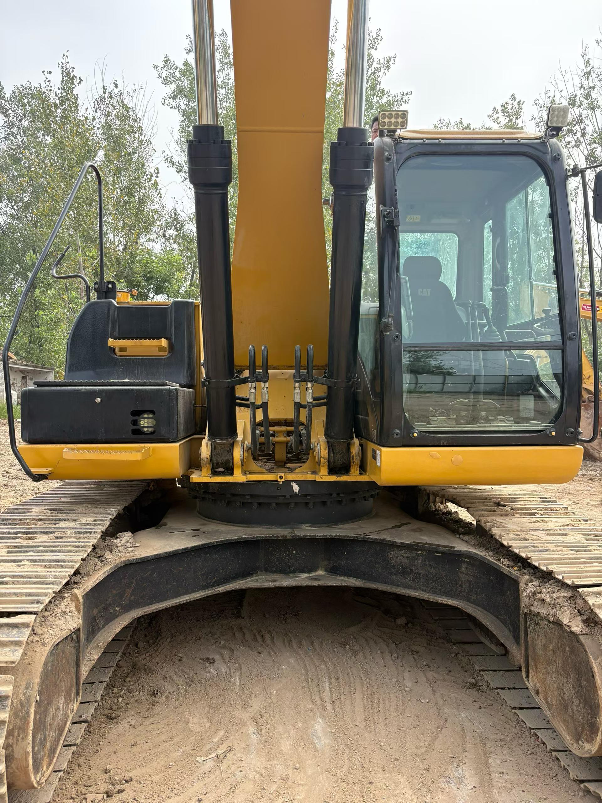 Buy Caterpillar 326DL Used Excavator / 4 Buy Caterpillar 326DL Used Excavator / 4