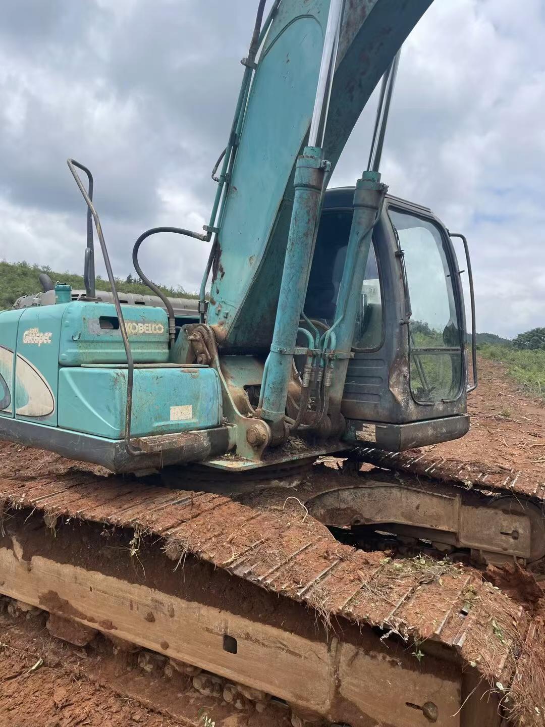 Buy Kobelco Used Excavator / 1