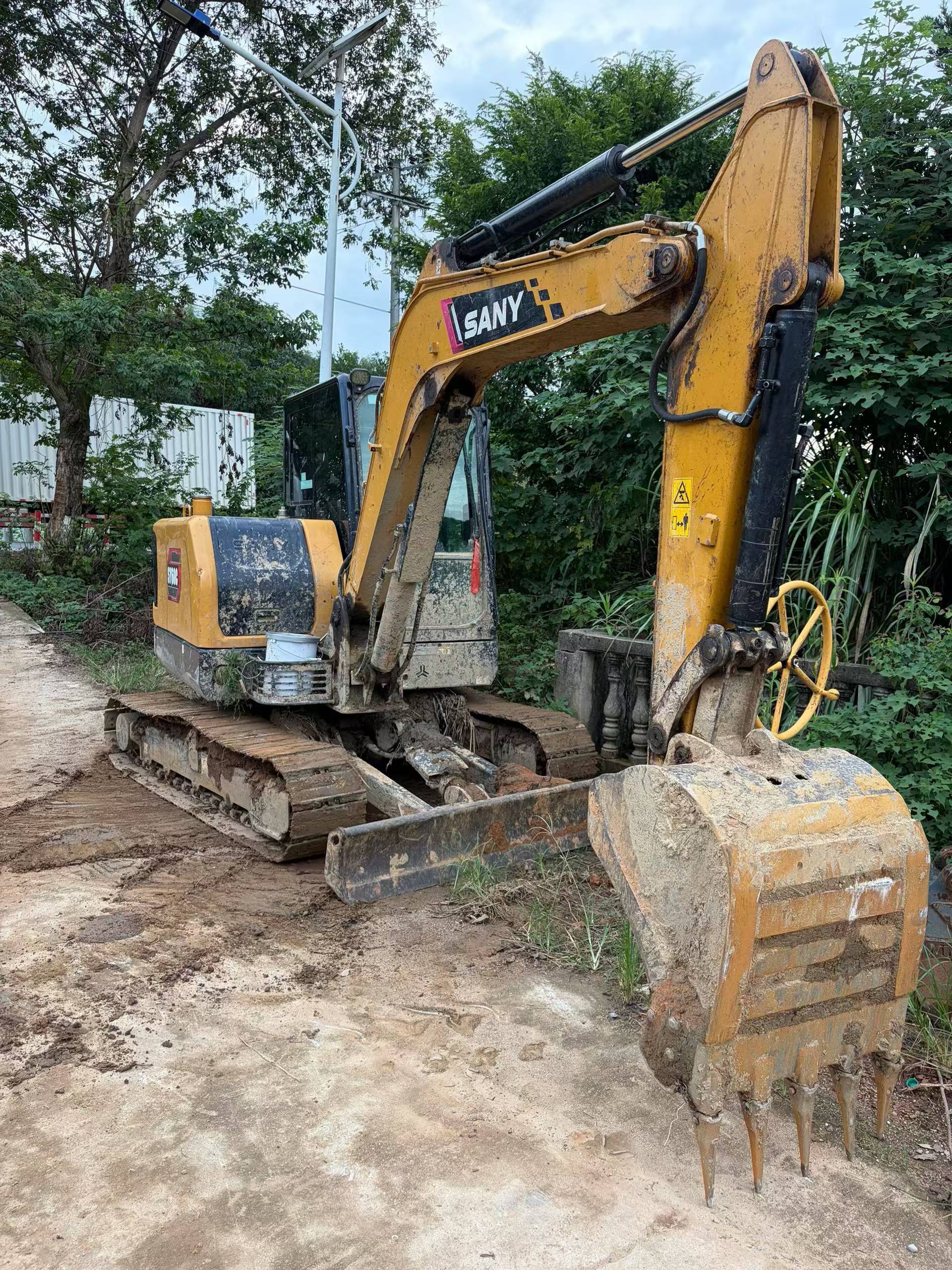 Buy Sany SY60 Used Excavator / 1