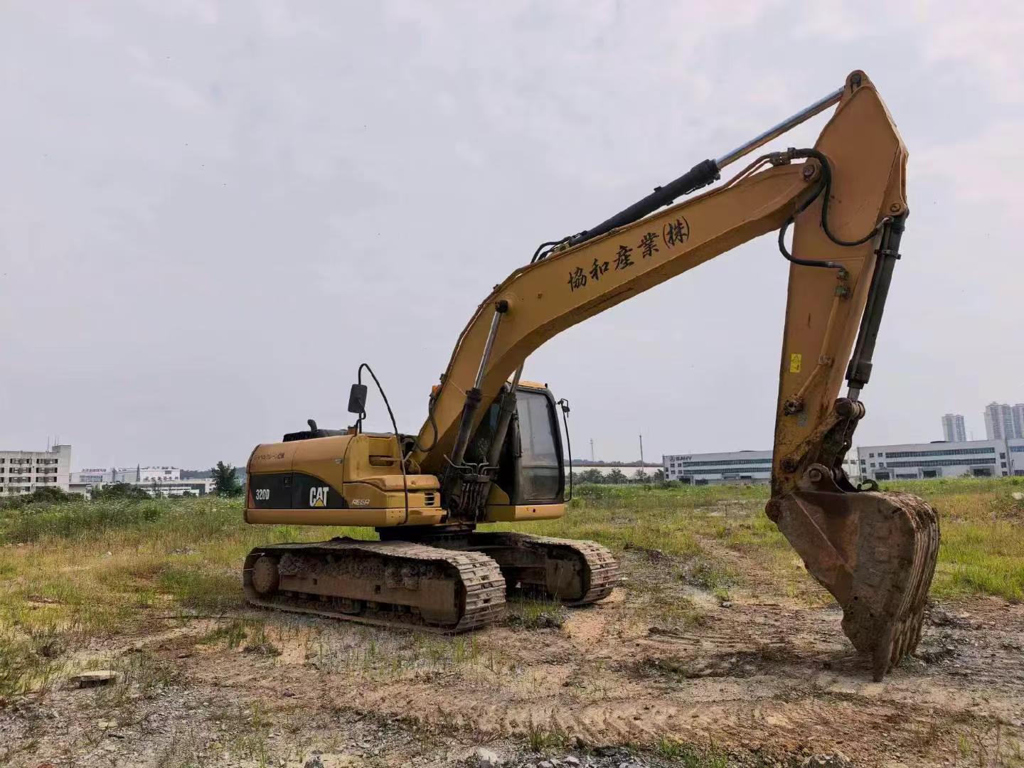 Buy Caterpillar 320D Used Excavator / 3 Buy Caterpillar 320D Used Excavator / 3