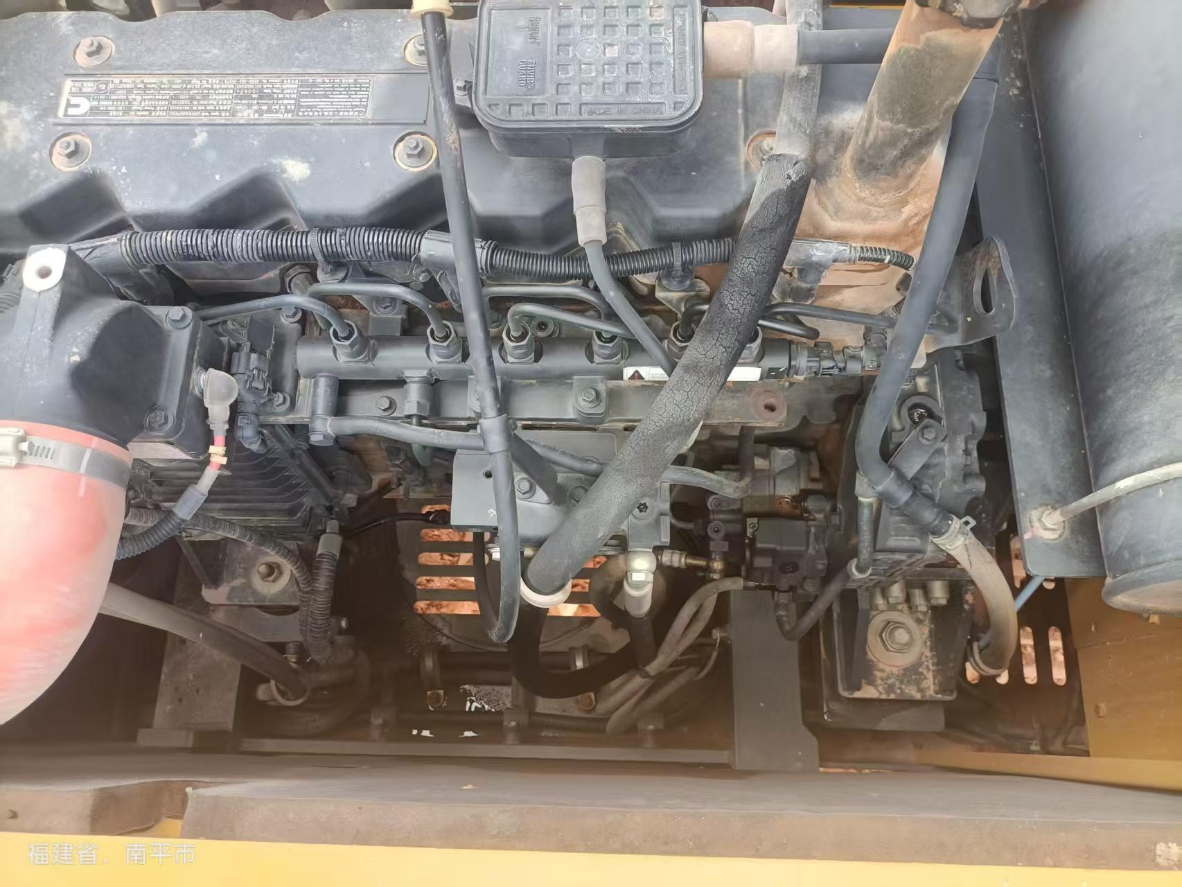 Buy XCMG XE205DA Used Excavator / 4