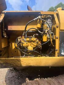 Buy Caterpillar 320CL Used Excavator / 2 Buy Caterpillar 320CL Used Excavator / 2